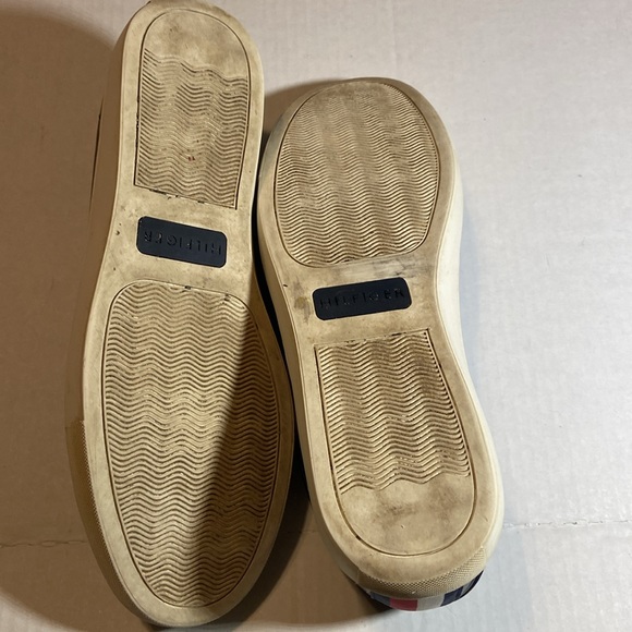 Authentic Tommy Hilfiger Maxin Leather Sneakers - Picture 7 of 7